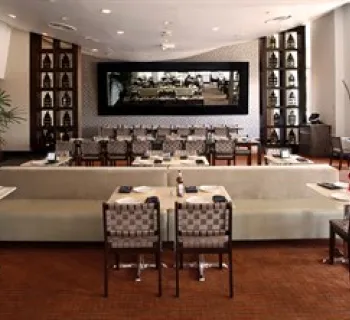 Lebanese Taverna-Baltimore interior Photo